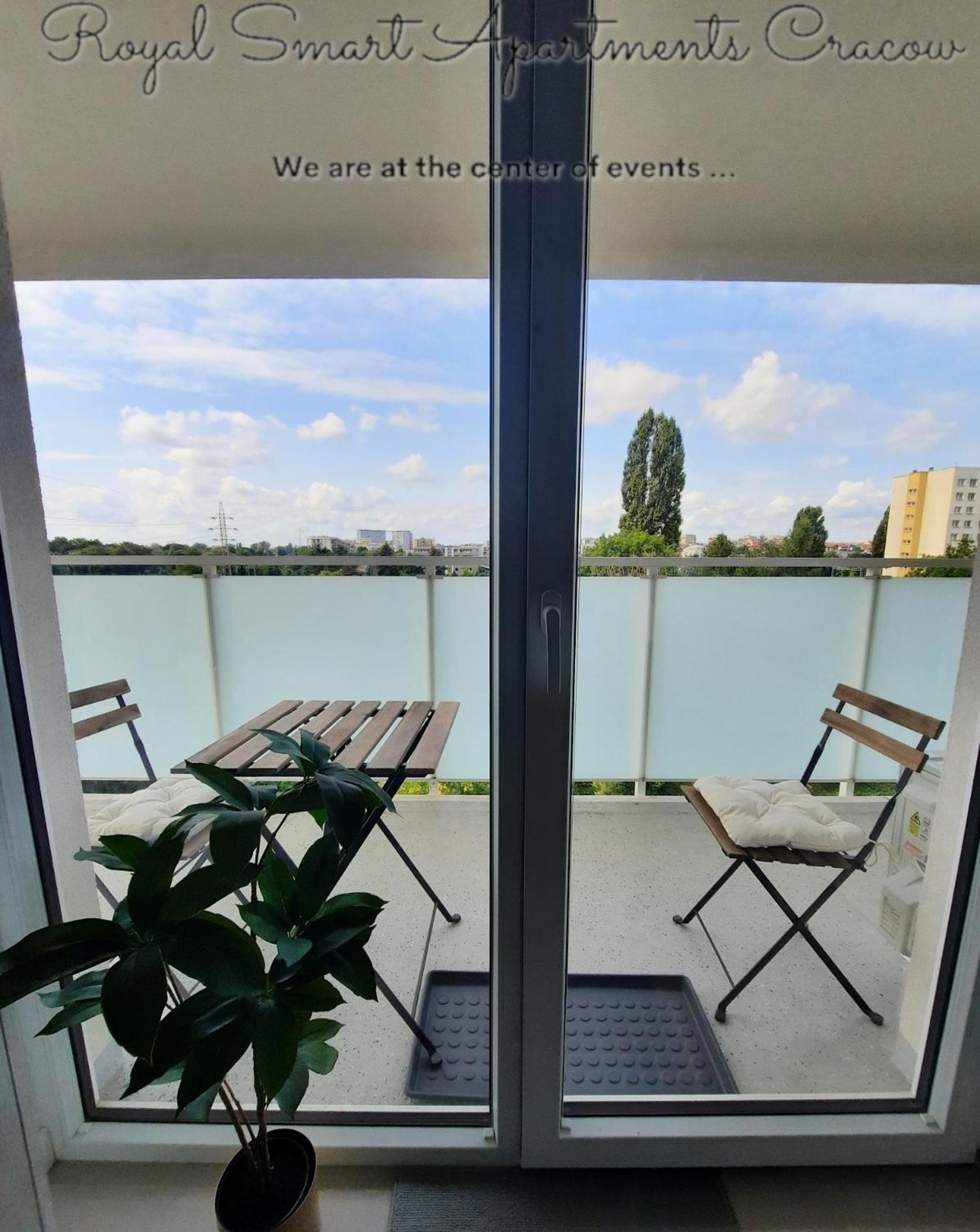 Royal Smart Apartments Cracow Krakow Bagian luar foto